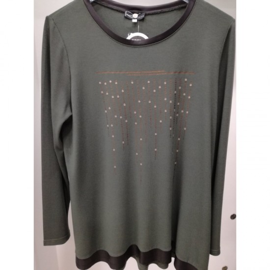 Μπλούζα σε loose γραμμή με λεπτομέρεια δερματίνη